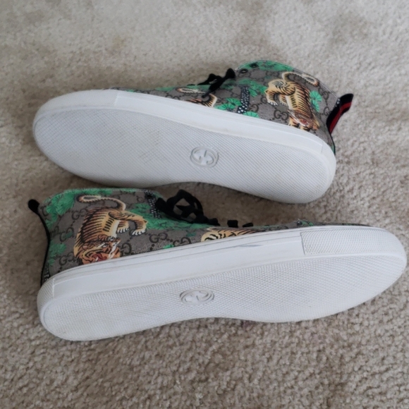 Gucci Tiger leather high top sneakers - Picture 6 of 7